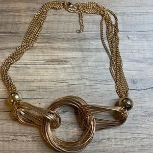 necklace with gold color
